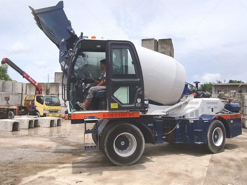 Versatile Applications of Self-Loading Concrete Mixers in Commercial Construction